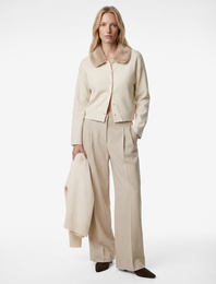 Uzun Kollu Düğmeli Çıkarılabilir Suni Kürk Yakalı Hırka