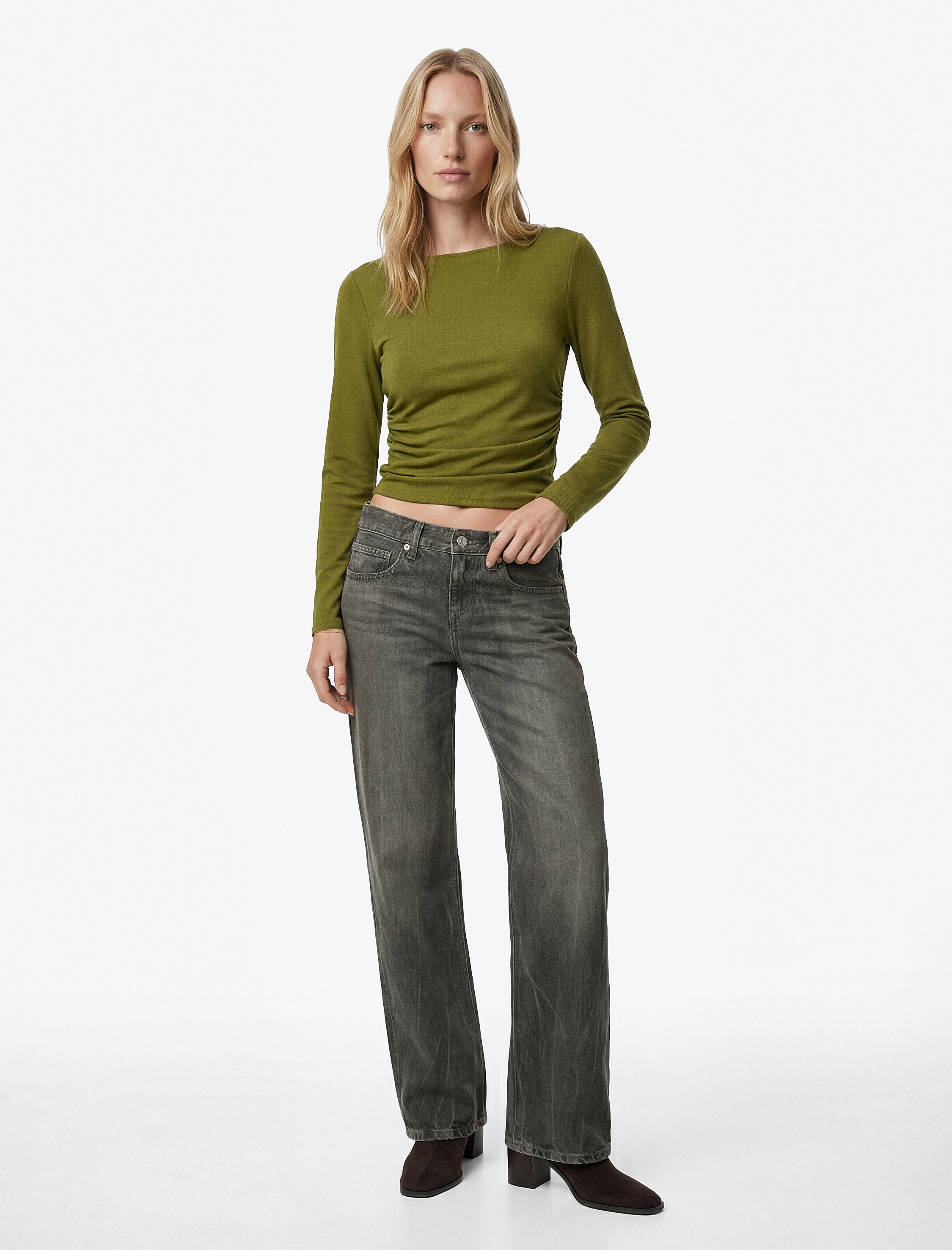   Pamuklu Slim Fit Geniş Yuvarlak Yaka Uzun Kollu Tişört