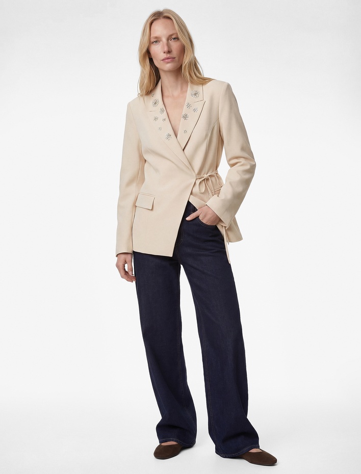  Uzun Kollu Cepli Bağlama Detaylı Taşlı Blazer Ceket