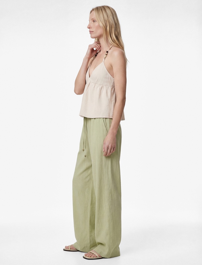  Viskon Kumaş Cepli Beli Lastikli Düz Bol Paça Pantolon