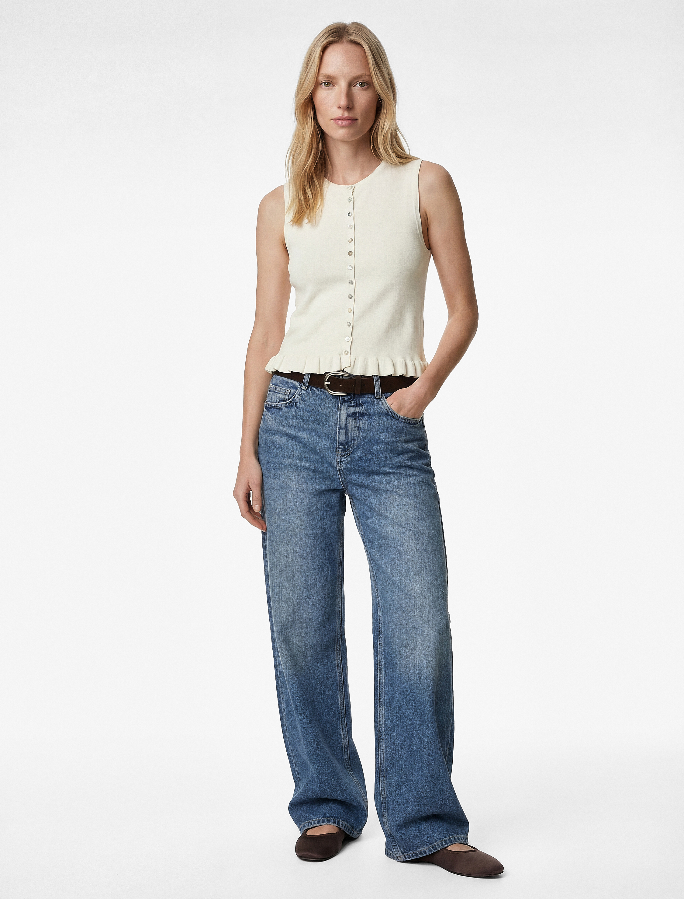   Fırfırlı Düğmeli Bisiklet Yaka Triko Yelek