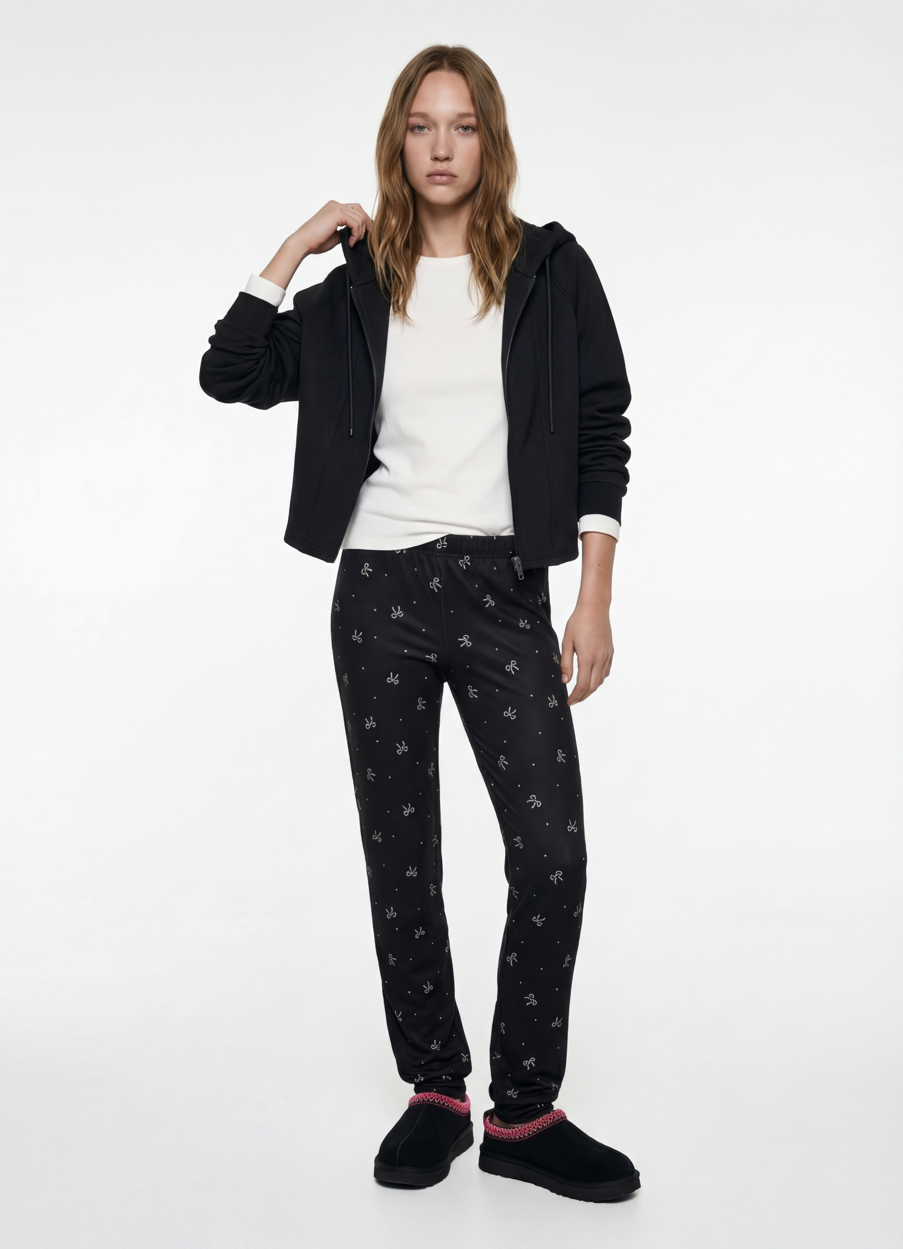   Beli Lastikli Rahat Kalıp Fiyonk Baskılı Pijama Altı