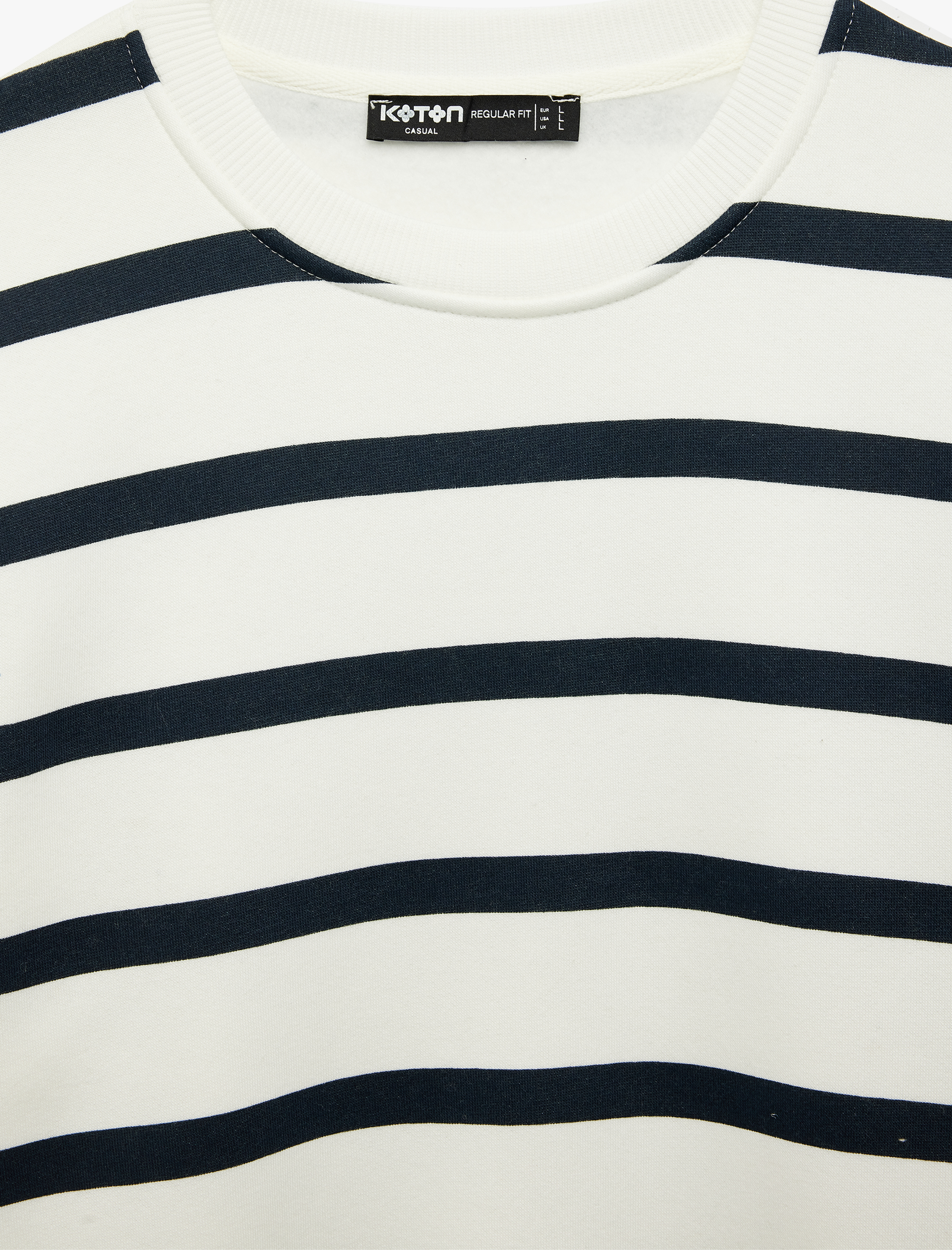   Uzun Kollu Bisiklet Yaka Şardonlu Regular Fit Sweatshirt