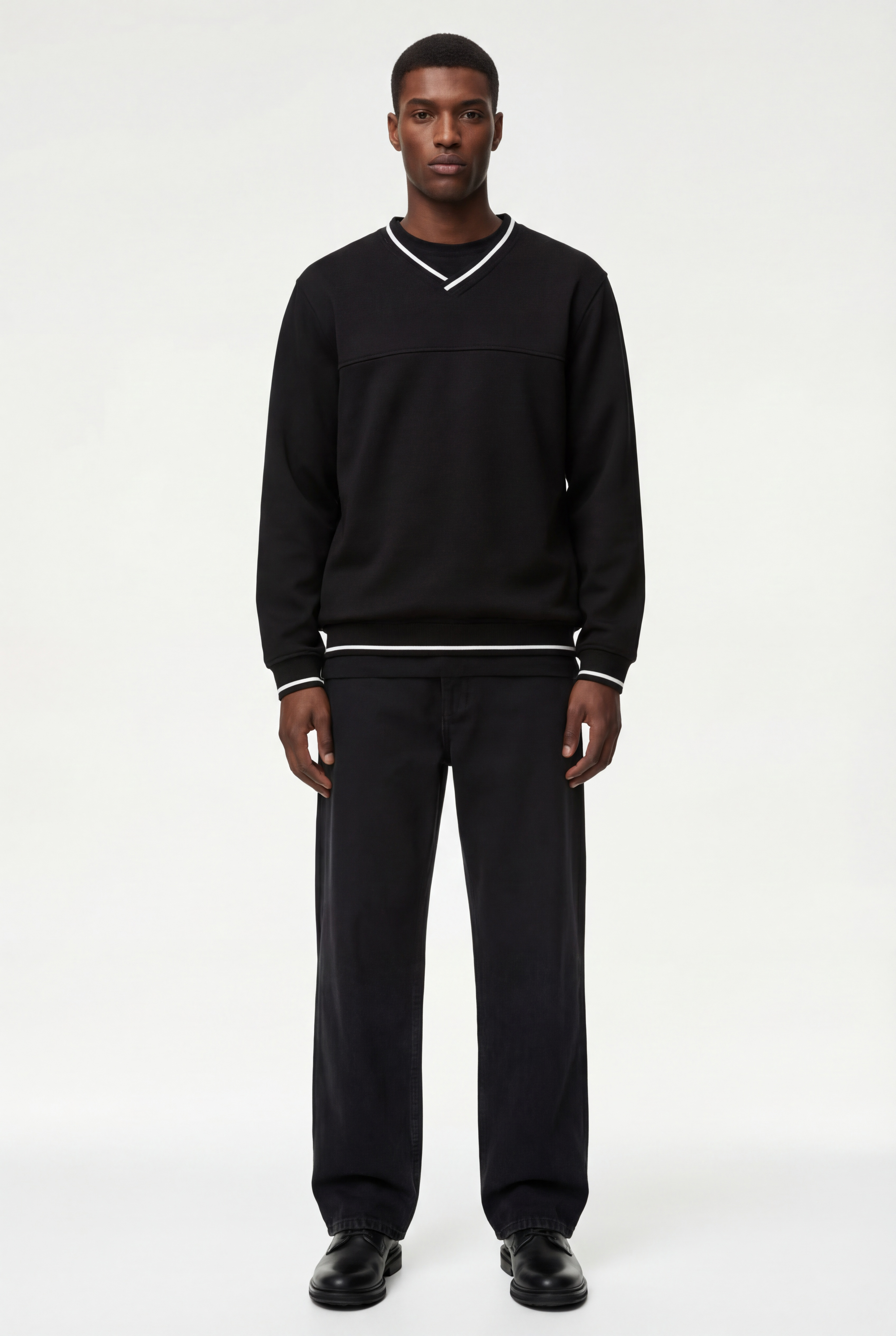   Regular Fit Uzun Kollu Şardonlu Şerit Detaylı V Yaka Sweatshirt