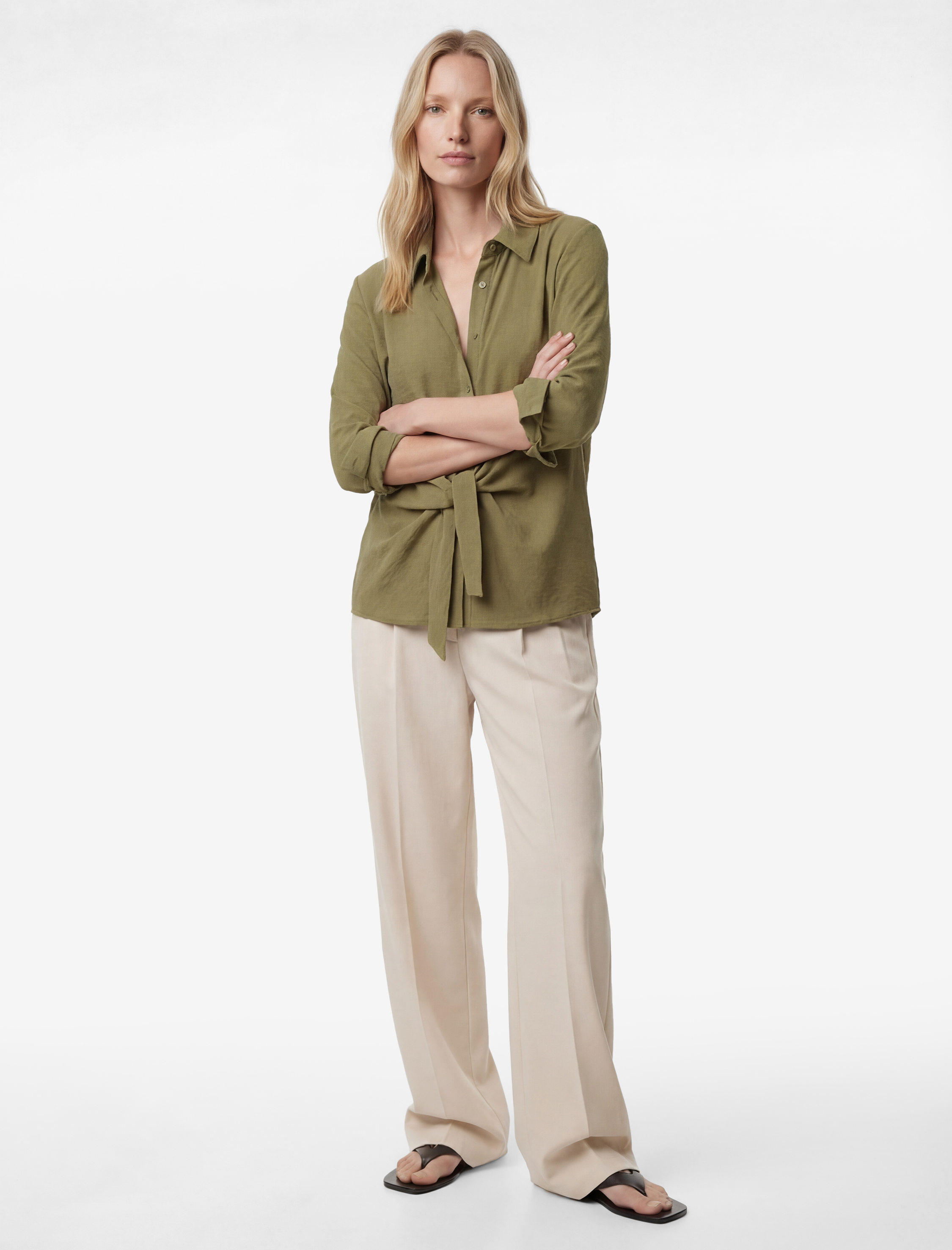   Uzun Kollu Düğmeli Bağlama Detaylı Gömlek