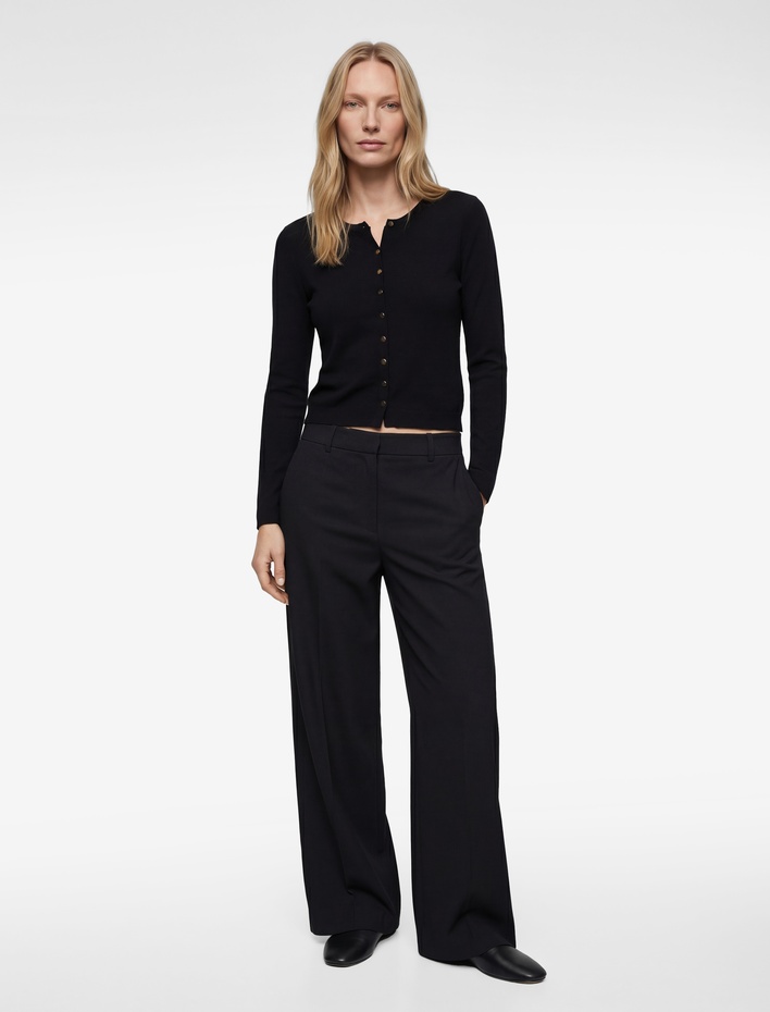  Düğmeli Uzun Kollu Bisiklet Yaka Triko Hırka