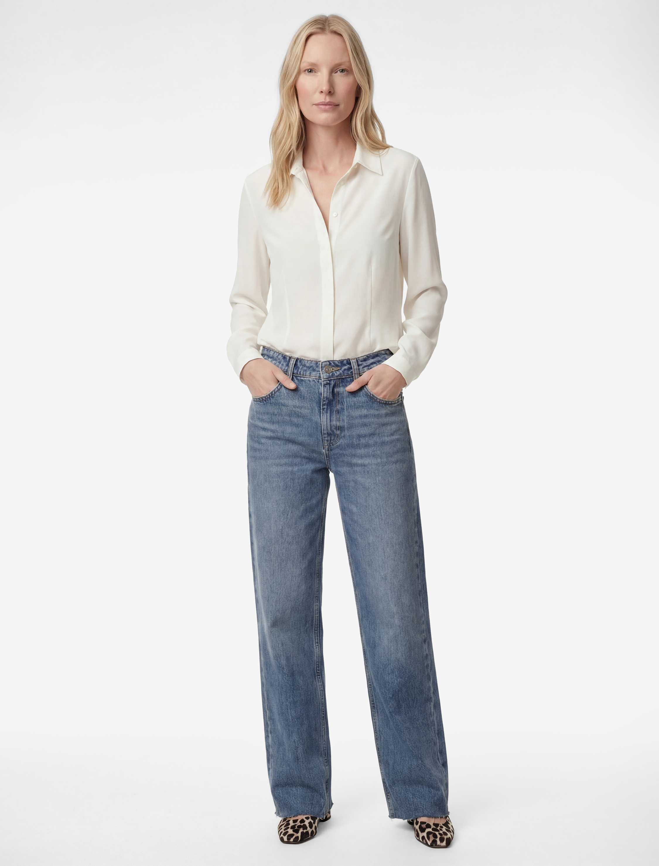   Slim Fit Uzun Kollu Düğmeli Klasik Yaka Gömlek