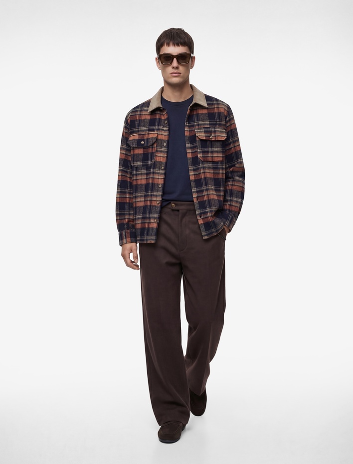  Regular Fit Uzun Kollu Cepli Kontrast Yaka Oduncu Gömleği