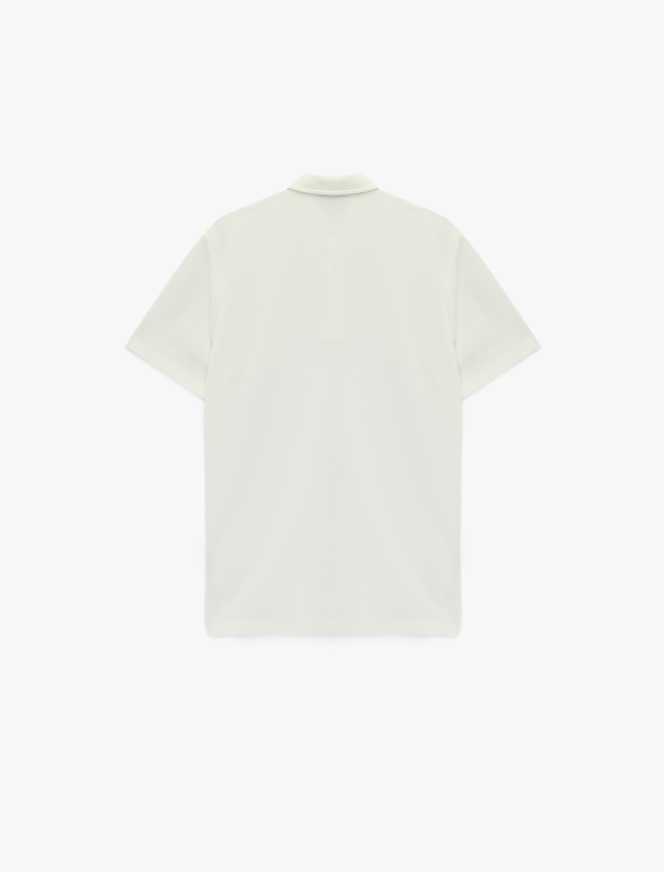   Regular Fit Waffle Dokulu Düğmeli Kısa Kollu Polo Yaka Tişört