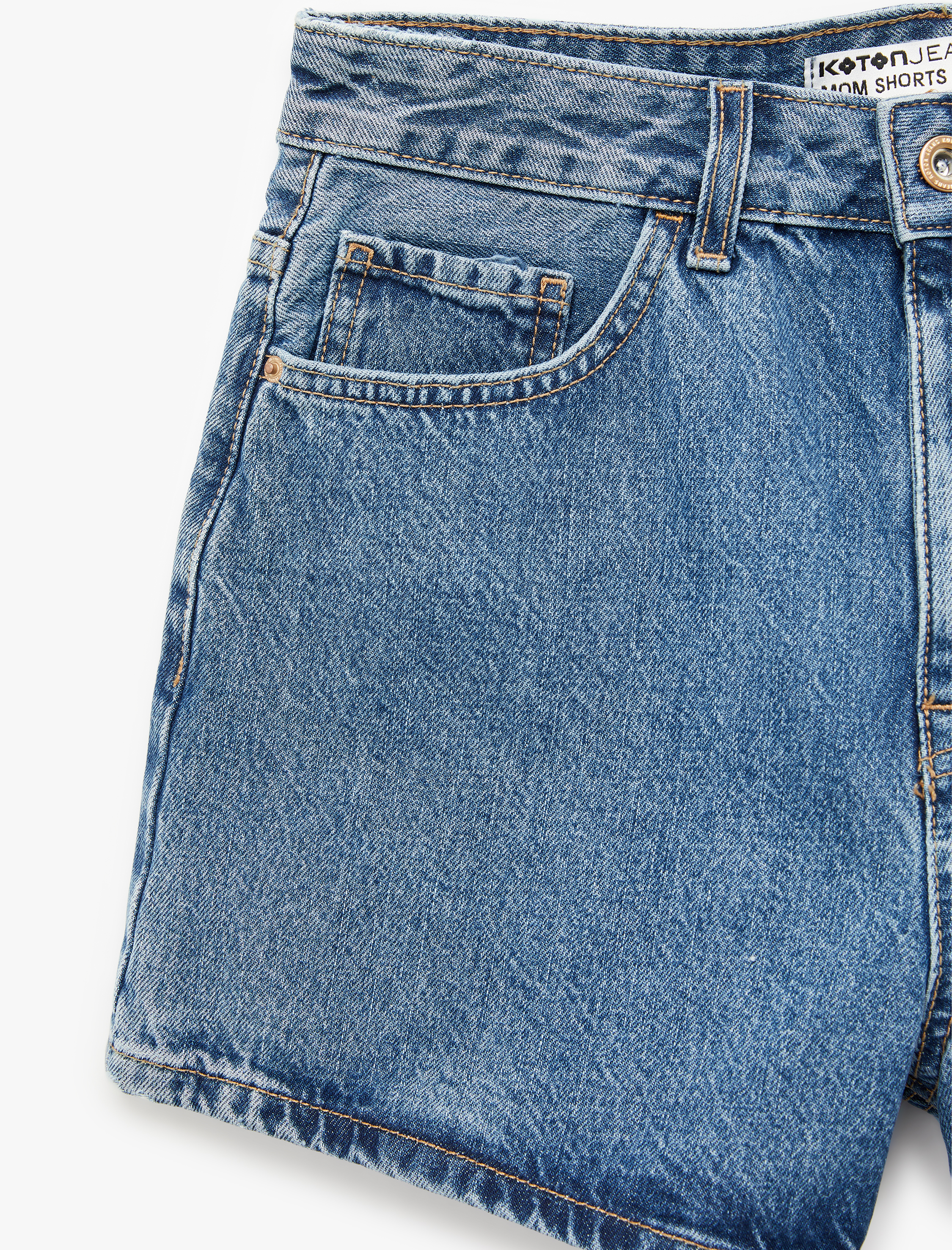   Normal Bel Düğmeli Pamuklu Rahat Kalıp Mini Denim Şort