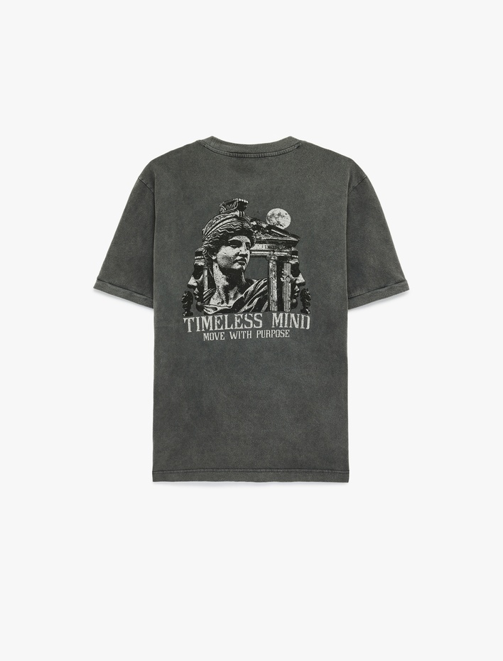  Regular Fit Kısa Kollu Bisiklet Yaka Pamuklu Yıkamalı Arkası Baskılı Tişört