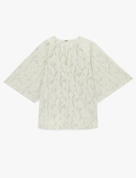 Yuvarlak Kesik Yaka 3/4 Geniş Kol Metalik İplik Detaylı Desenli Parıltılı Tunik