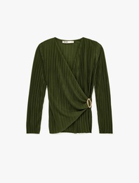 Uzun Kollu Aksesuar Detaylı Kruvaze Piliseli Bluz