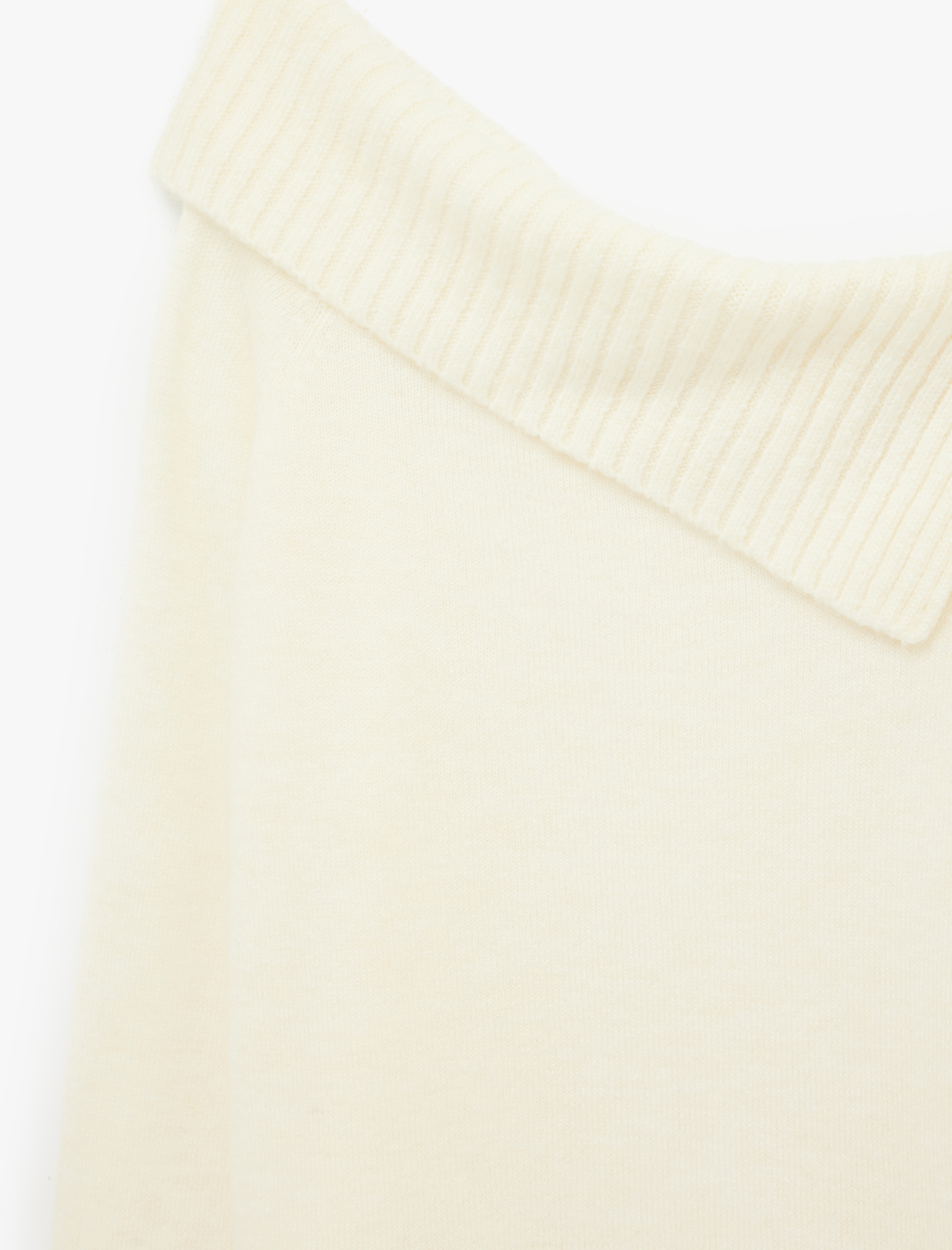   Dar Kesim Uzun Kollu Kayık Yaka Triko Omzu Açık Kazak