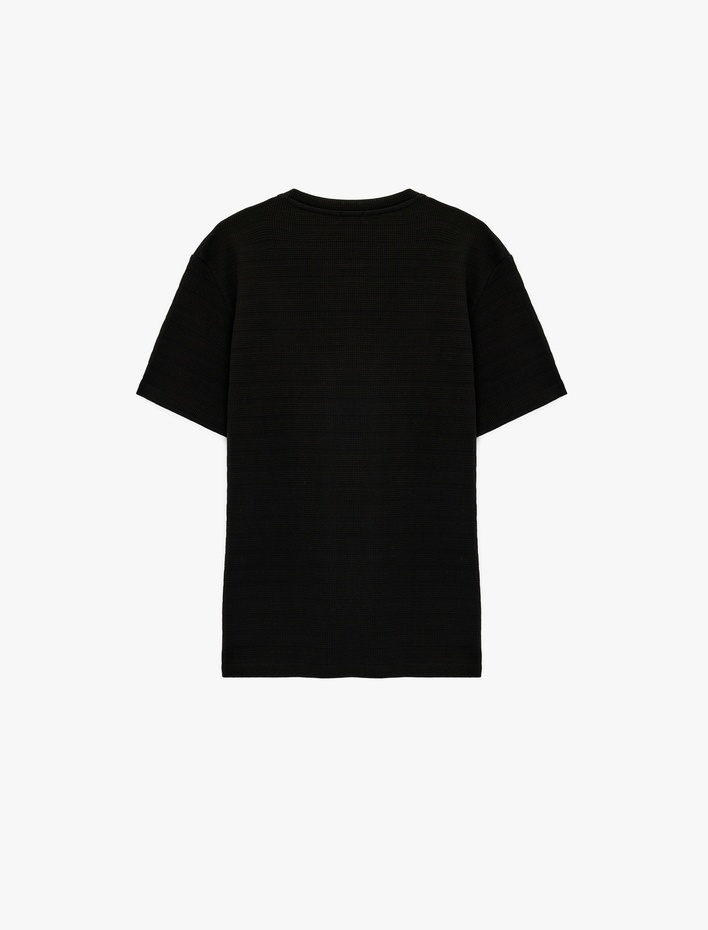  Kısa Kollu Dokulu Bisiklet Yaka Pamuklu Slim Fit Tişört