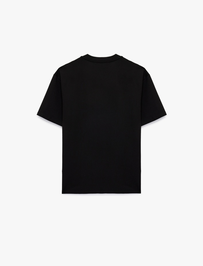  Bisiklet Yaka Rahat Kesim Viskon Karışımlı Kısa Kollu Baskılı Spor Tişört