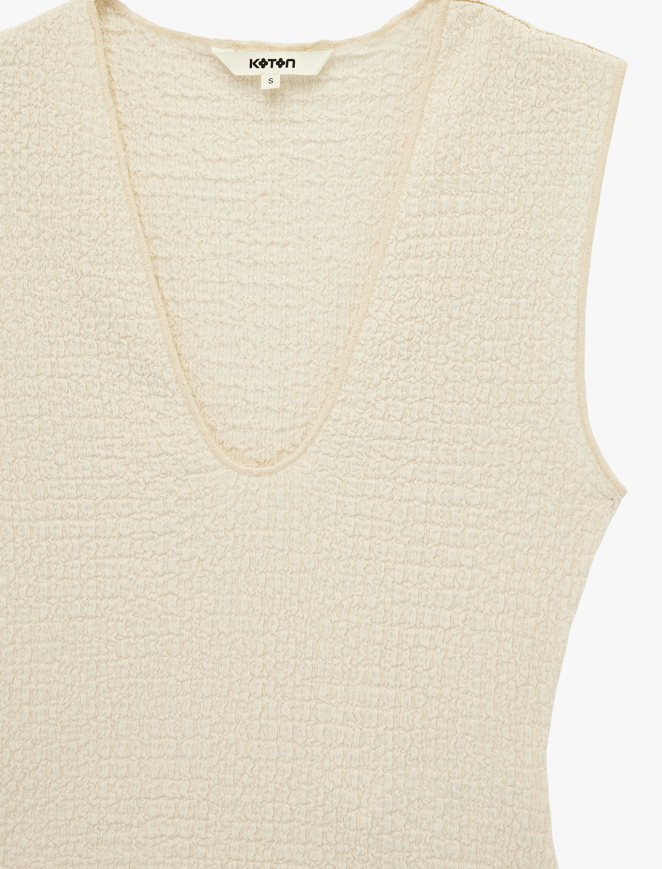   Bürümcük Kumaş Slim Fit Kolsuz V Yaka Bluz