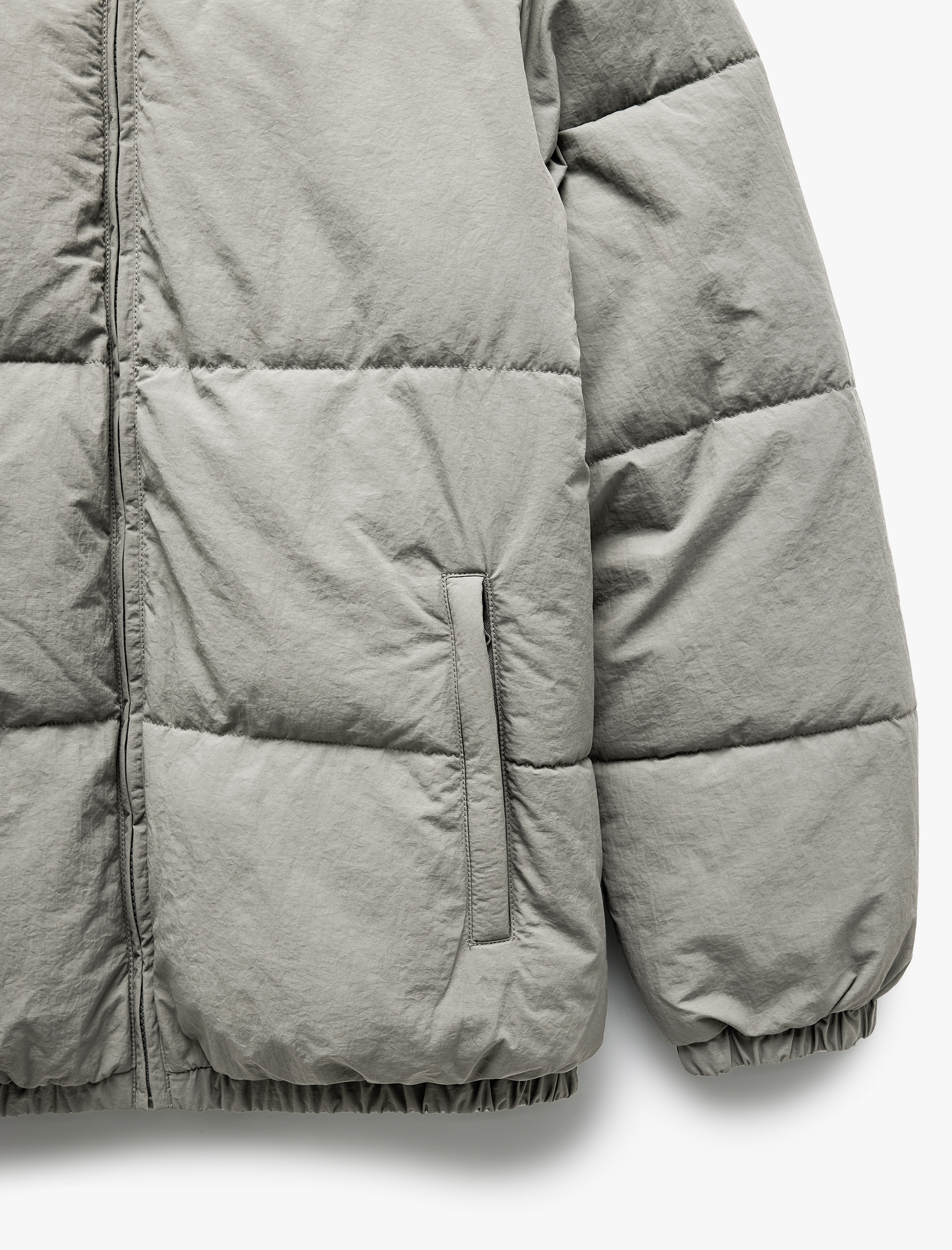   Dik Yaka Cep Detaylı Fermuarlı İçi Polarlı Kışlık Mont