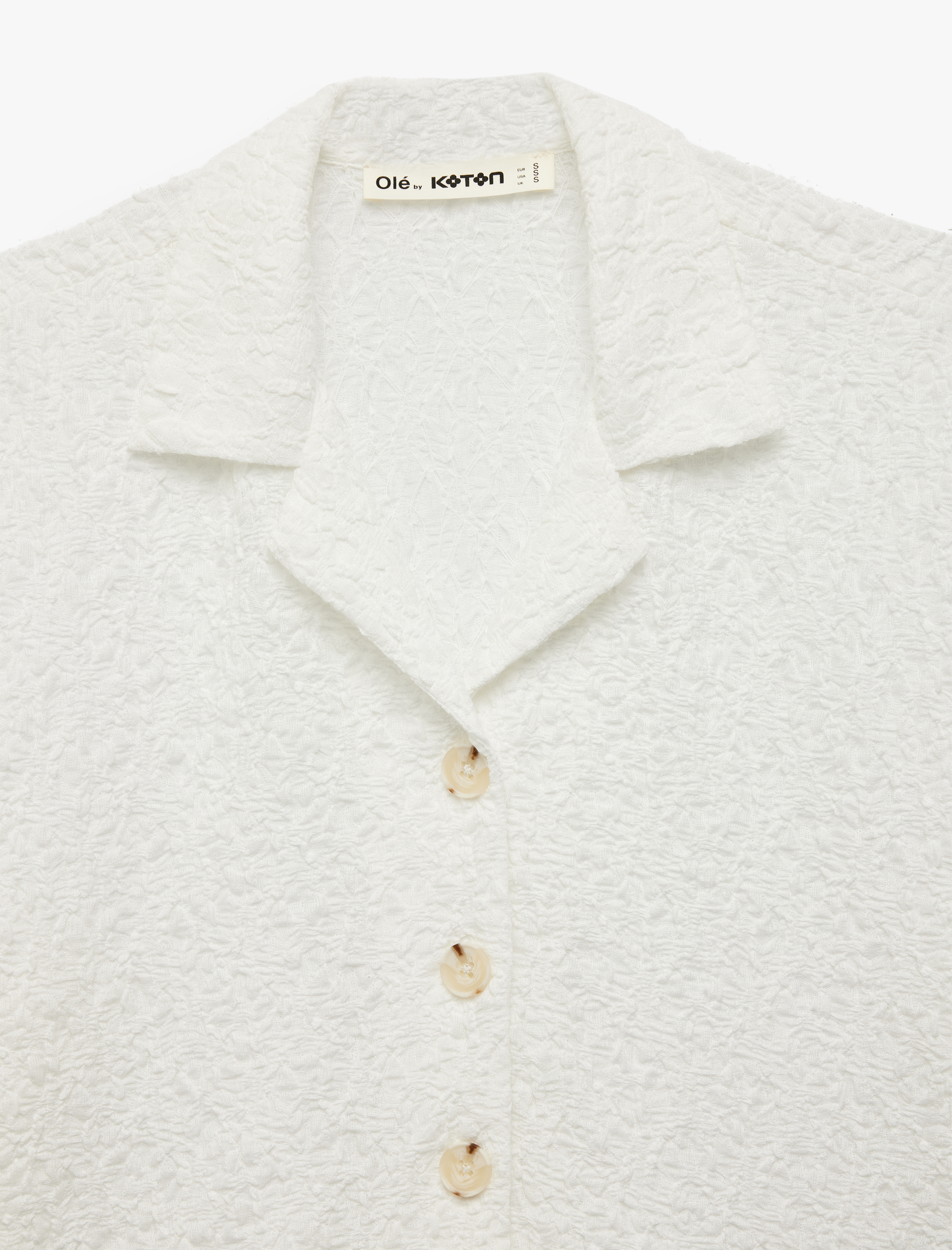   Kısa Kollu Dokulu Klasik Yaka Düğmeli Bluz