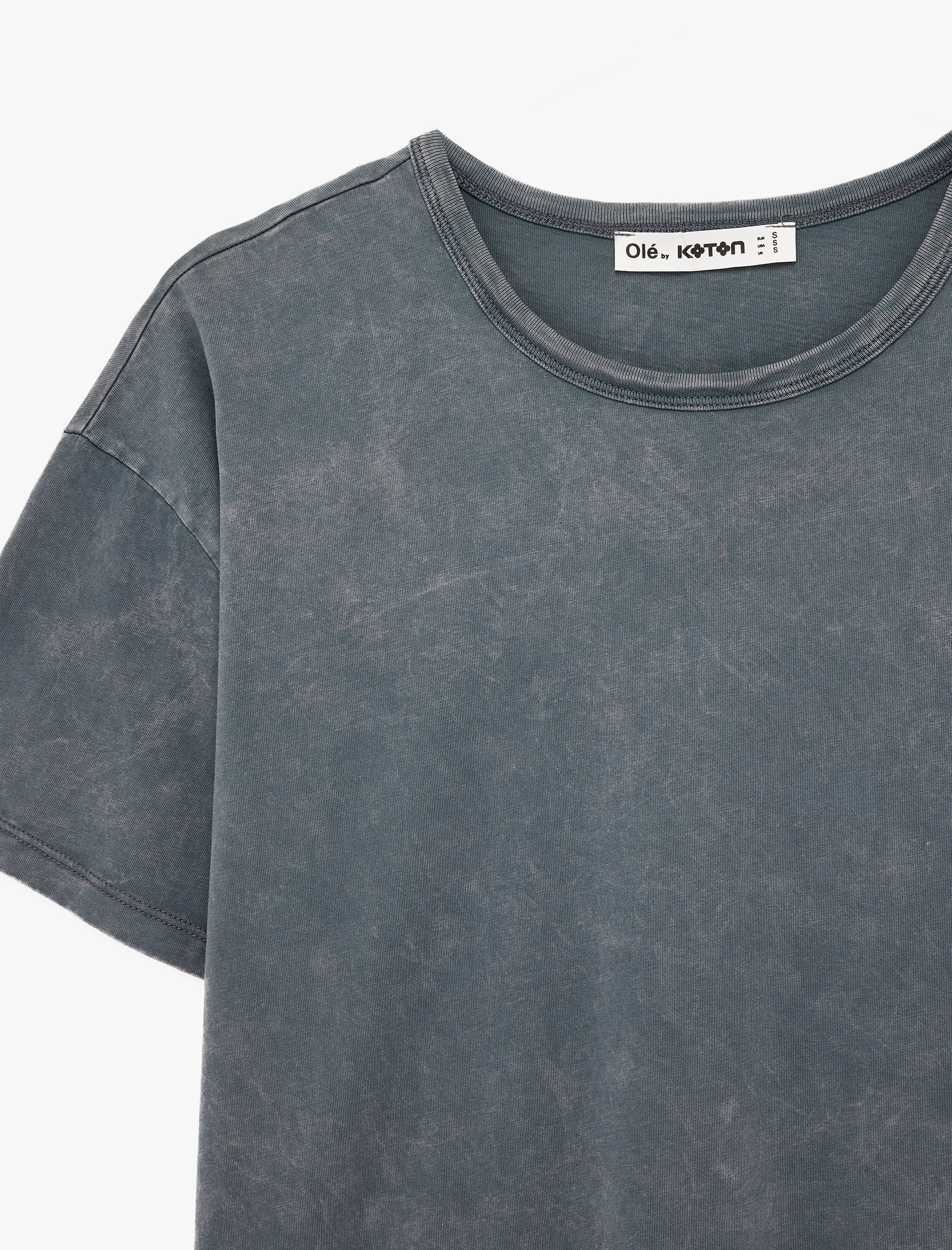   Pamuklu Kısa Kollu Bisiklet Yaka Yıkamalı Oversize Tişört