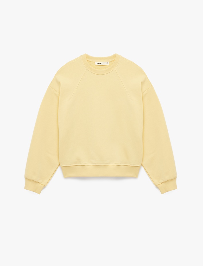  Uzun Kollu Bisiklet Yaka Üç İplik Sweatshirt