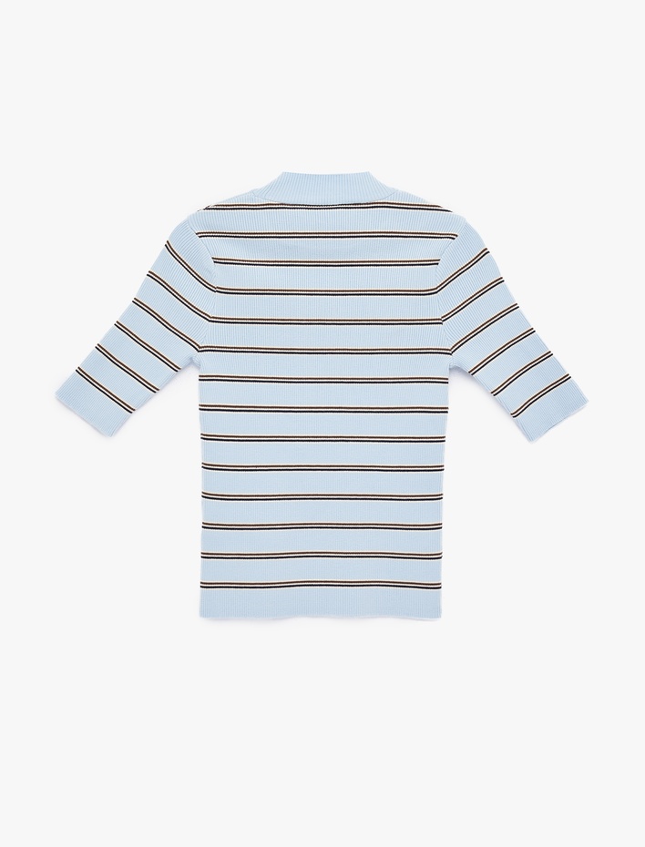  Regular Fit Hafif Dik Yaka Kısa Kollu Çizgili Triko Kazak