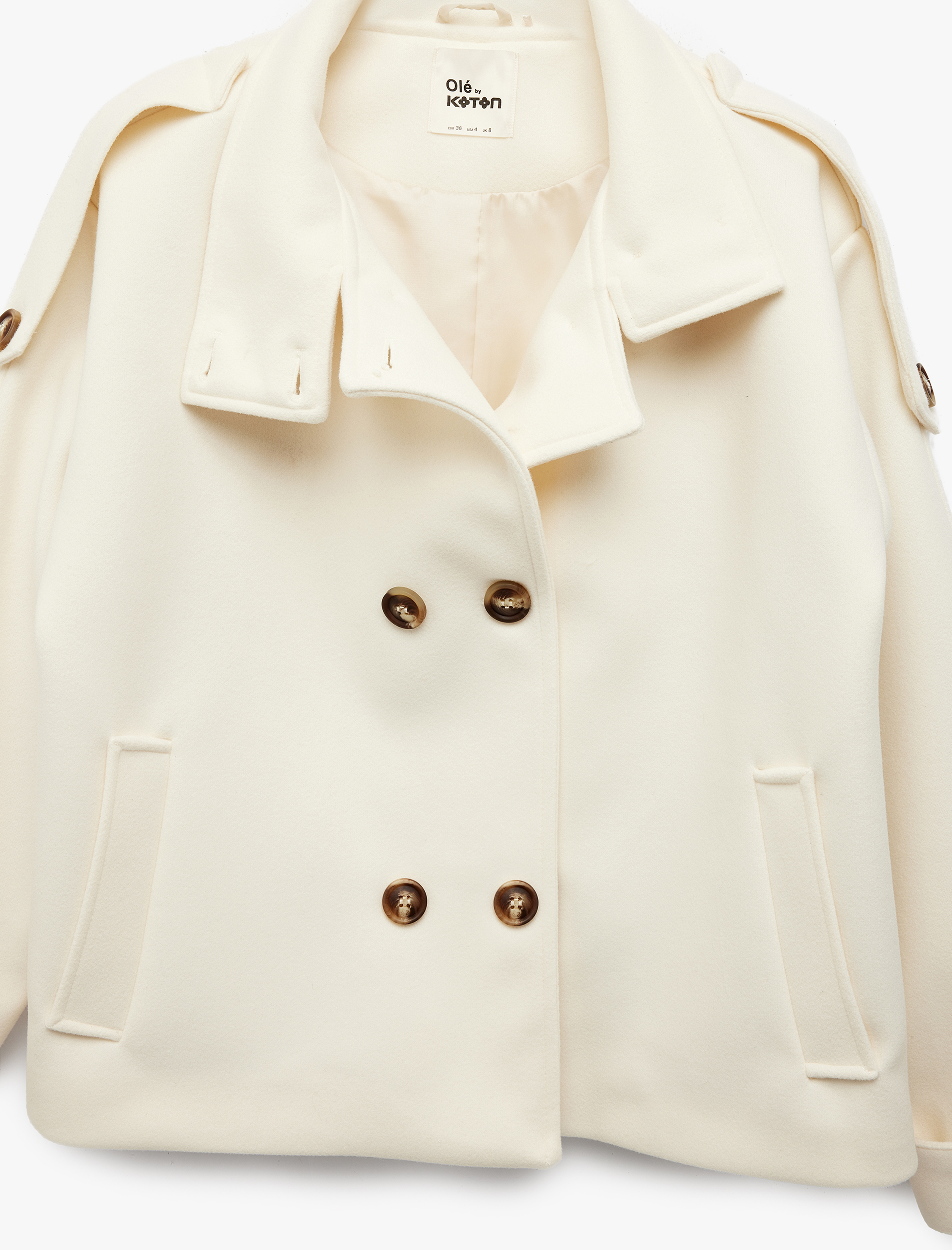   Dik Yaka Uzun Kollu Düğmeli Cep Detaylı Kaşe Ceket