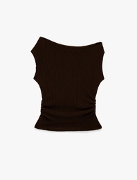 Bürümcük Kumaş Slim Fit Dokulu Kolsuz Asimetrik Yaka Bluz