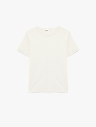 Pamuklu Kısa Kollu Bisiklet Yaka Dikiş Detaylı Tişört