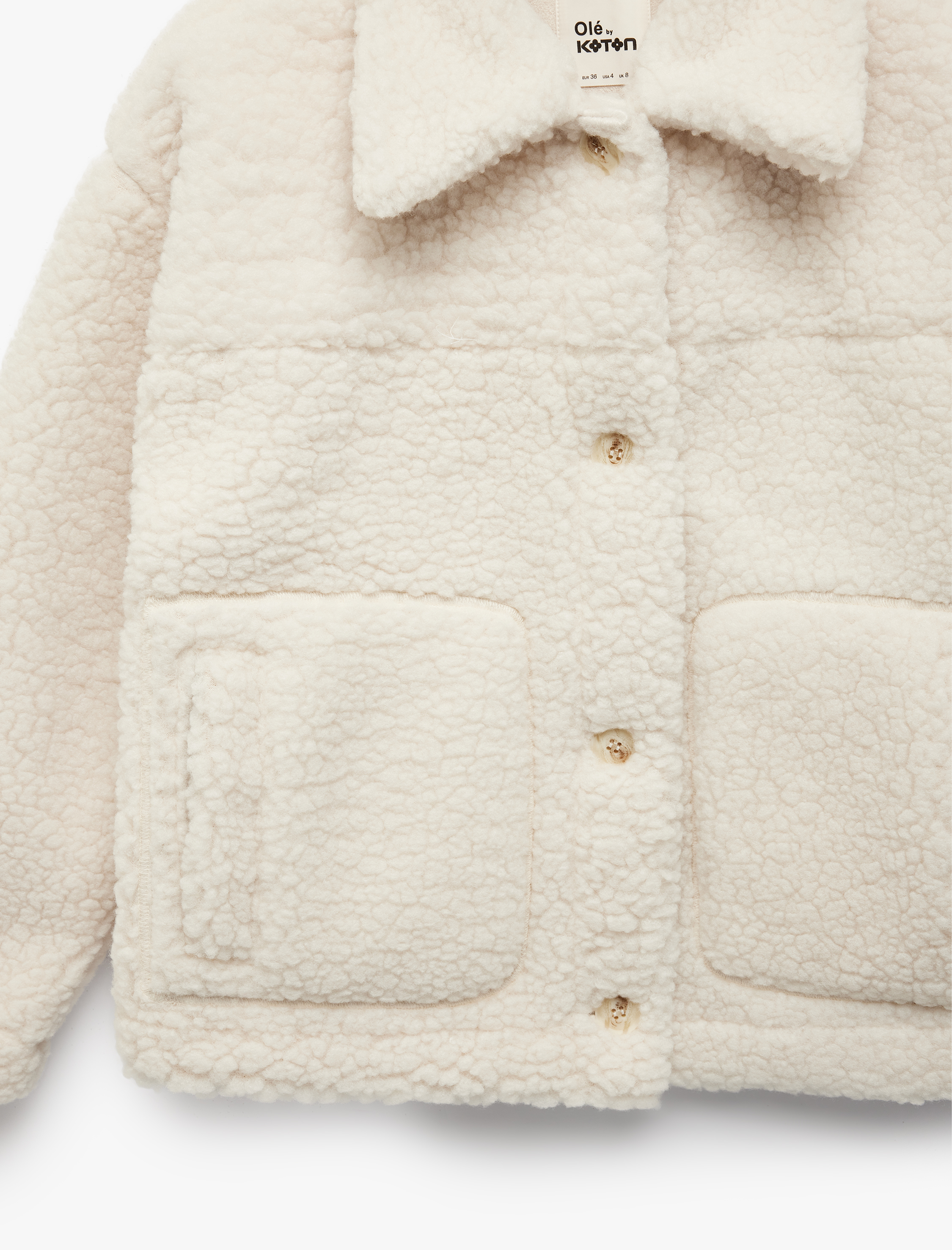   Düğmeli Uzun Kollu Cep Detaylı Klasik Yaka Peluş Ceket