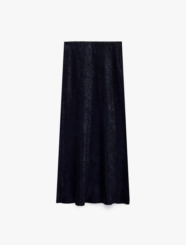  Balık Kesim Dokulu Midi Saten Etek