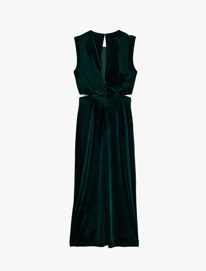  Kolsuz Bisiklet Yaka Aksesuarlı Pencere Detaylı Kadife Elbise