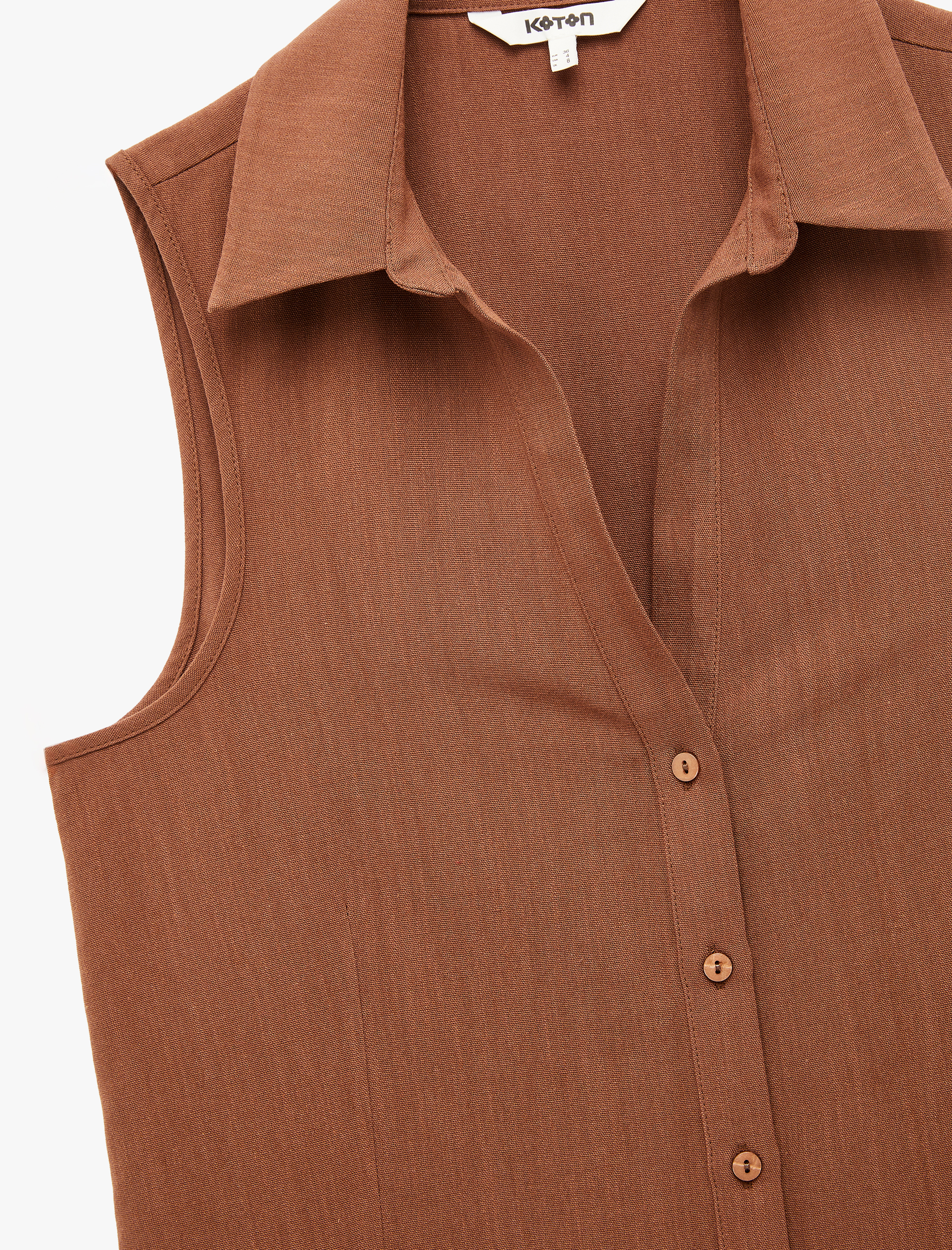   Keten Görünümlü Düğmeli Kolsuz Gömlek