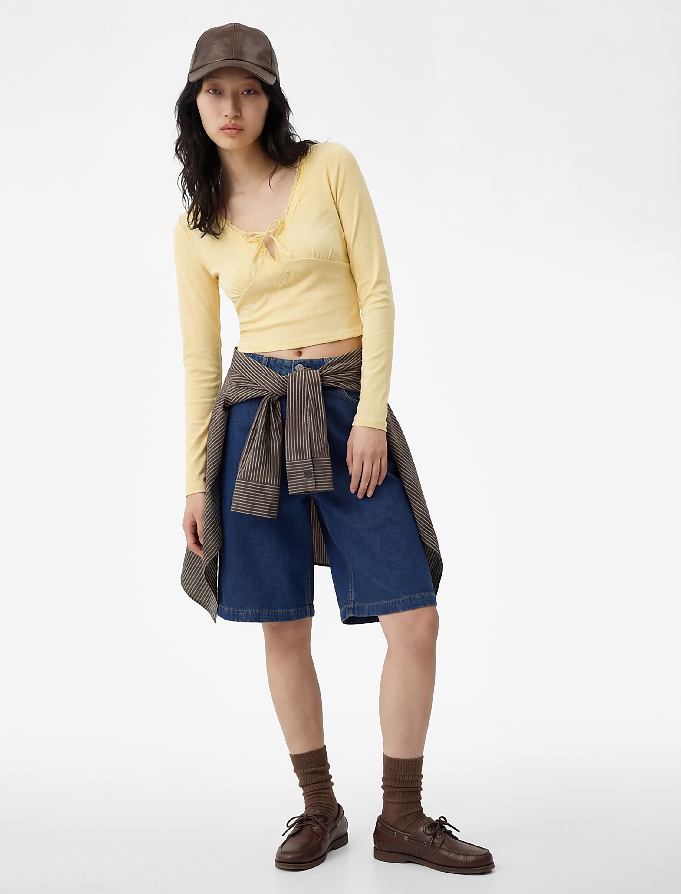   Dantel Detaylı Bağlamalı V Yaka Slim Fit Pamuklu Uzun Kollu Tişört