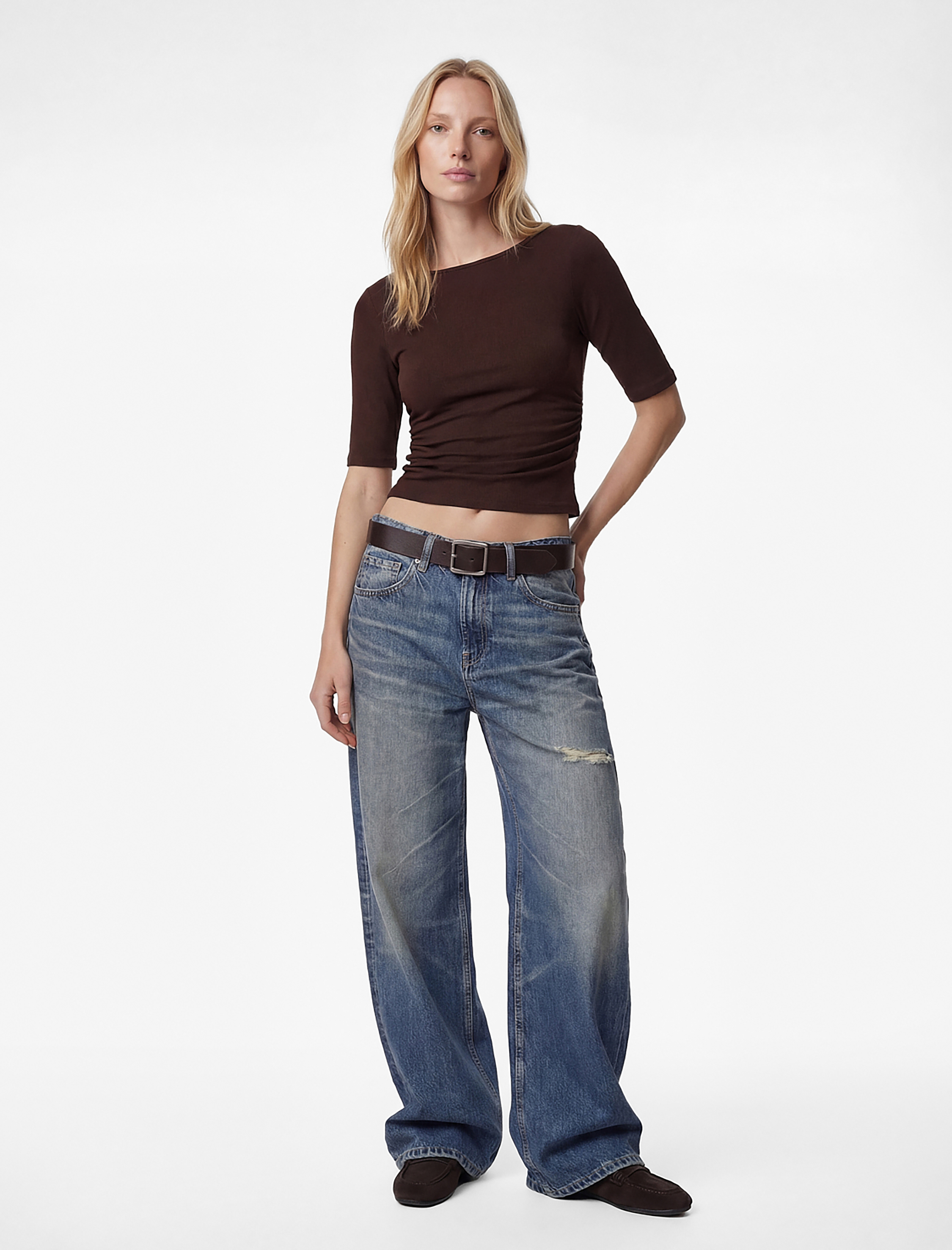   Slim Fit Pamuklu Kayık Yuvarlak Yaka Yarım Kollu Tişört