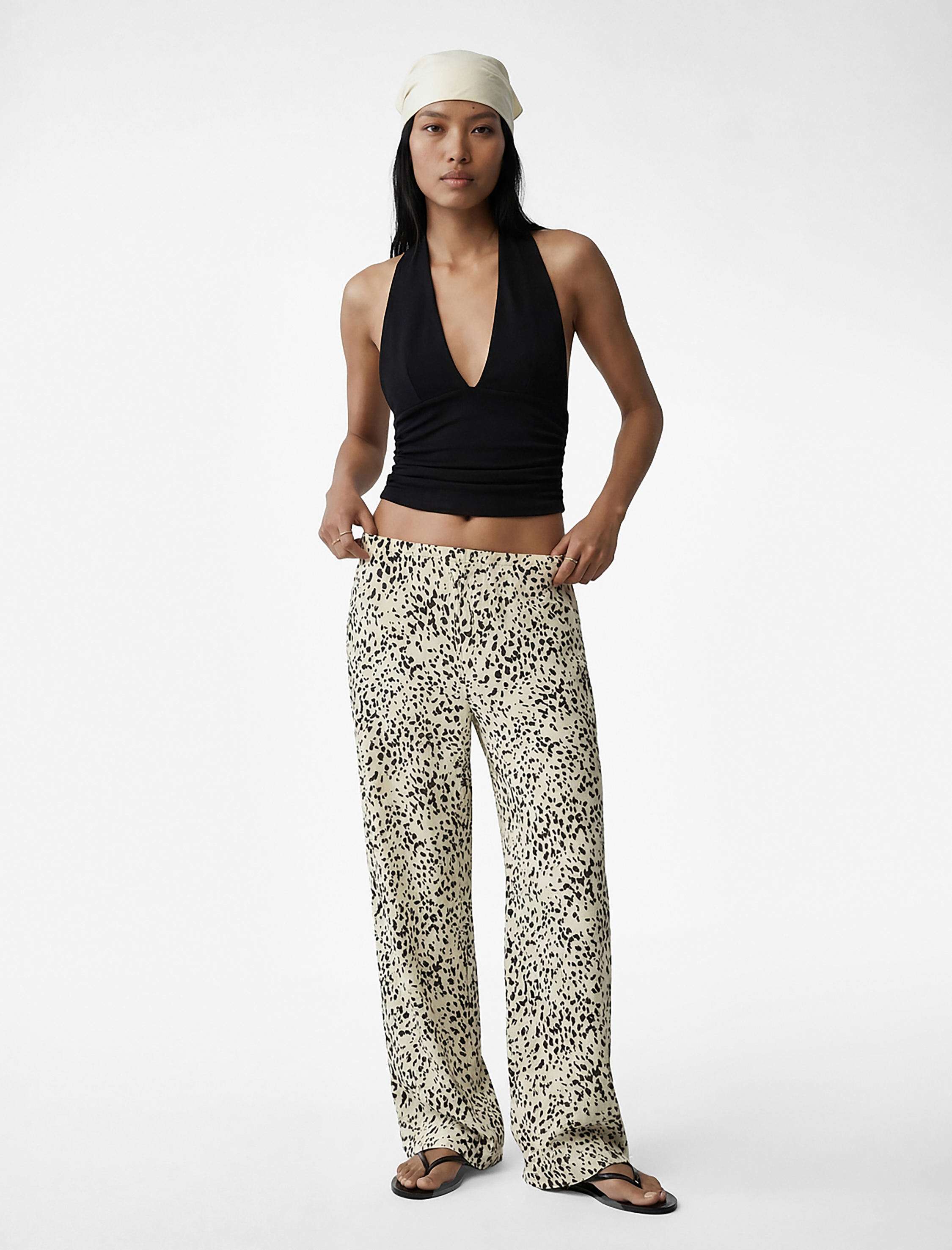   Bürümcük Kumaş Beli Bağcıklı Geniş Paça Bol Pantolon