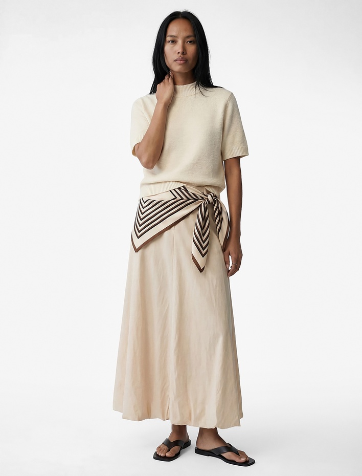  Regular Fit Kısa Kollu Dik Yaka Triko Kazak