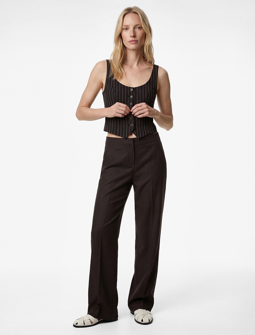 Koton Kadın U Yaka Slim Fit Askılı Crop Çizgili Yelek