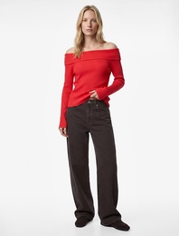 Pamuklu Uzun Kollu Omzu Açık Madonna Yaka Tişört