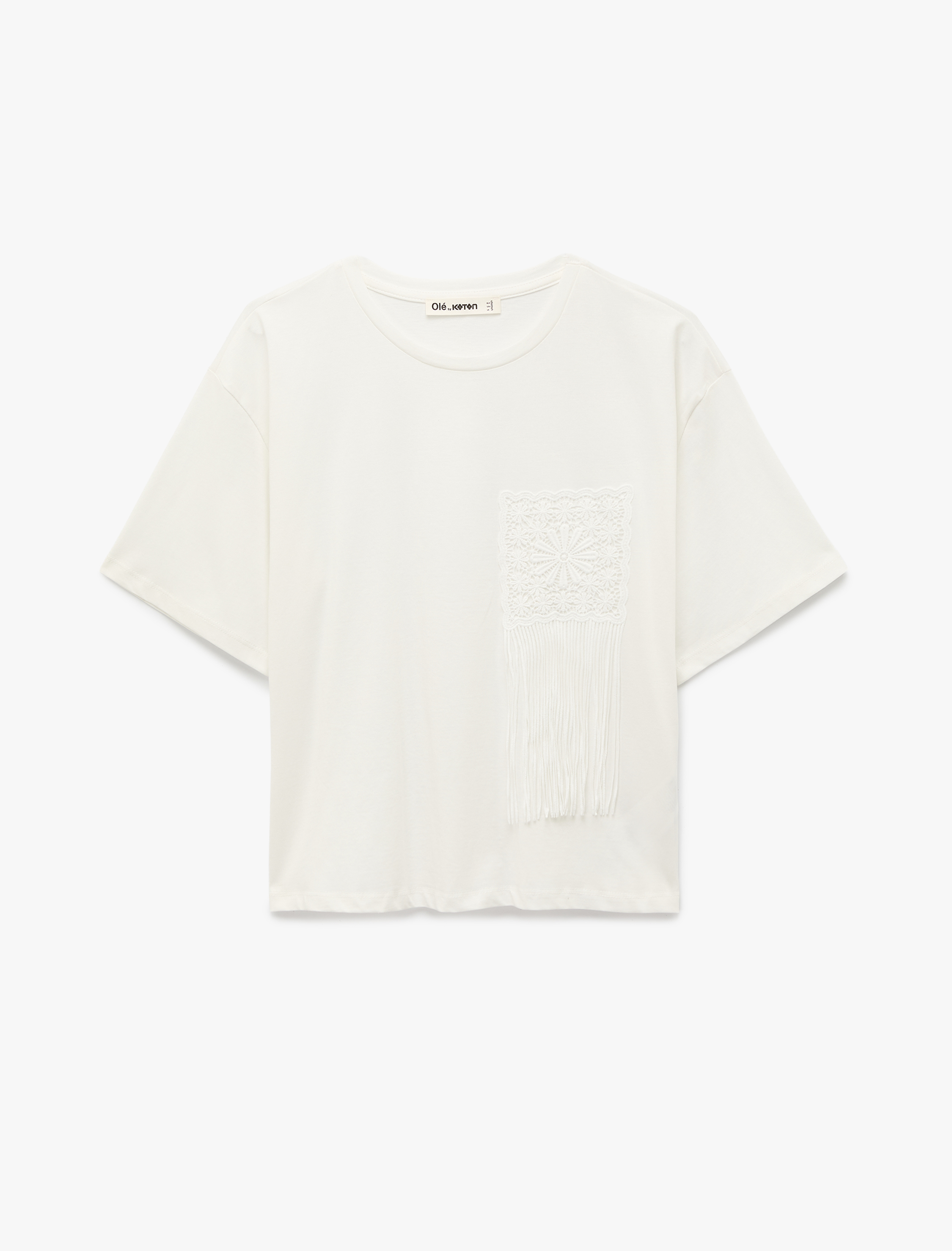   Pamuklu Kısa Kollu Bisiklet Yaka Püsküllü Cep Detaylı Tişört