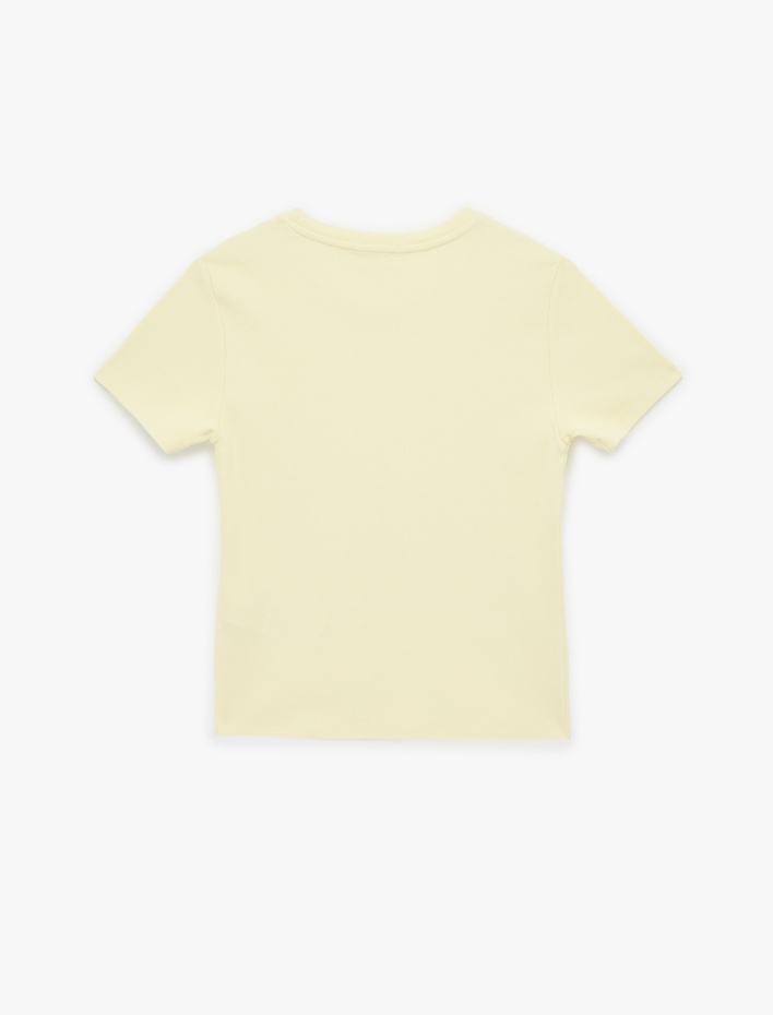  Pamuklu Slim Fit Kısa Kollu Bisiklet Yaka Nakış Detaylı Fitilli Tişört