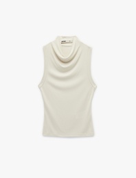 Modal Kumaş  Slim Fit Dik Hafif Degaje Yaka Kolsuz Bluz