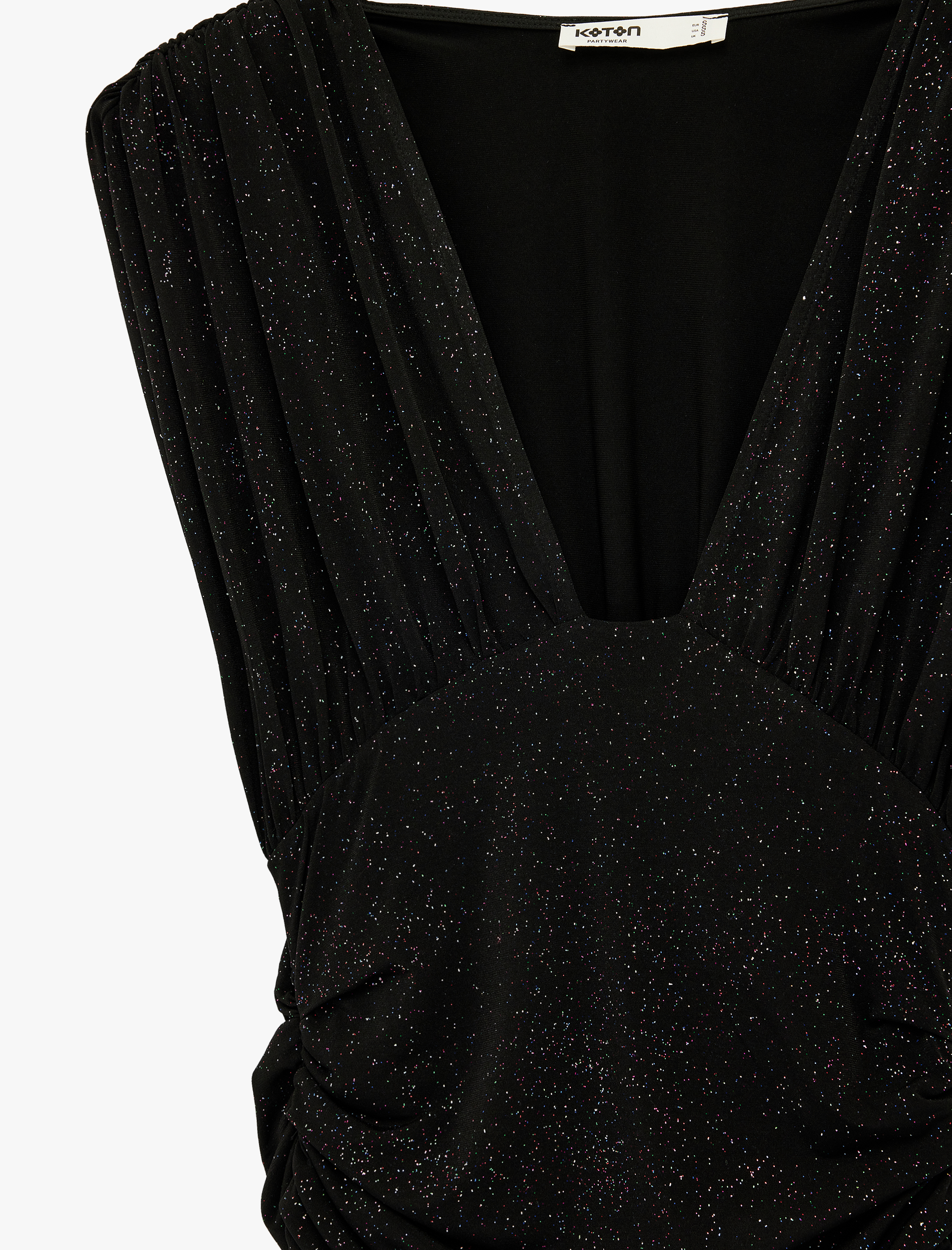   V Yaka Kısa Kollu Simli Drapeli Mini Elbise