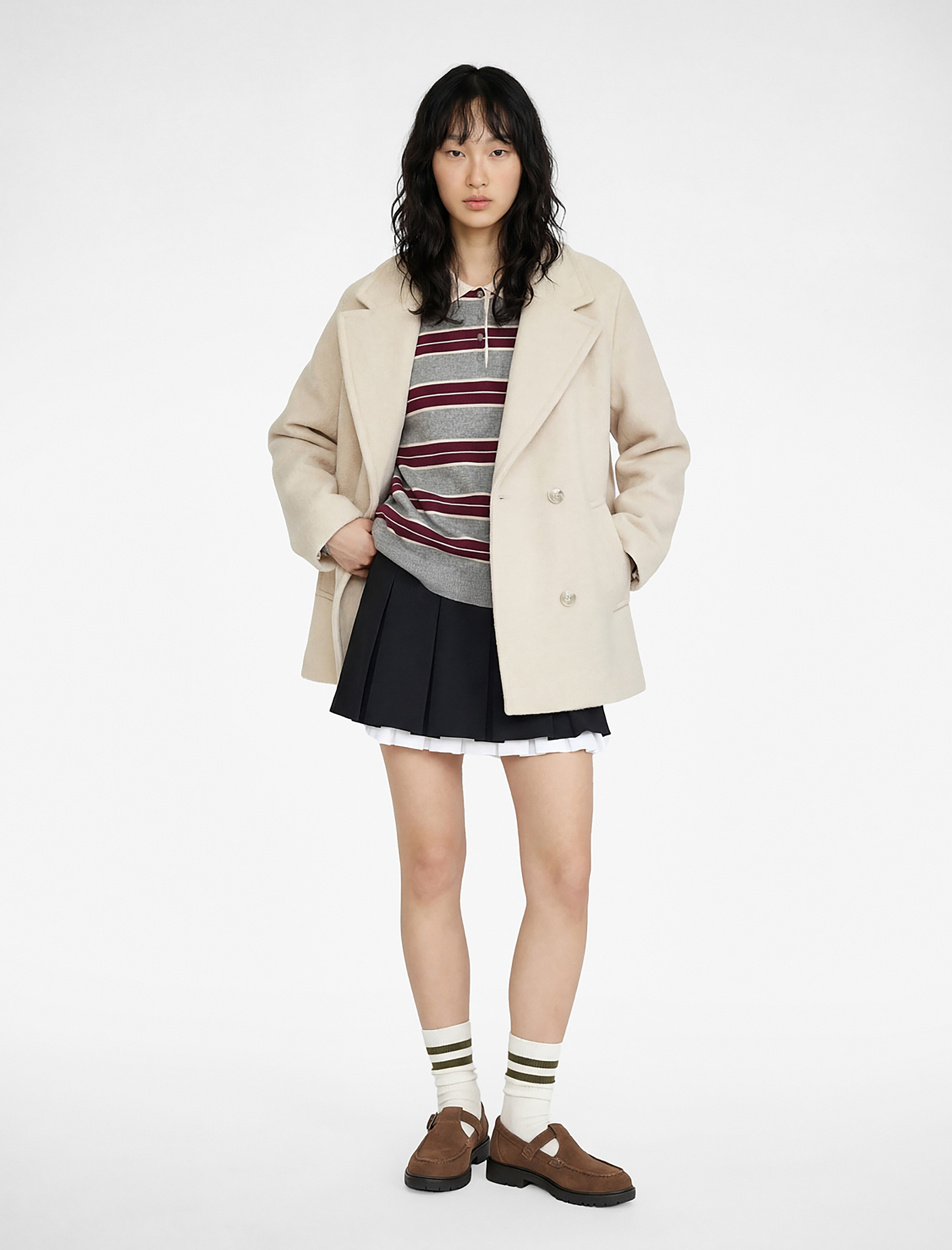   Uzun Kollu Cepli Düğmeli Kruvaze Yaka Kaban