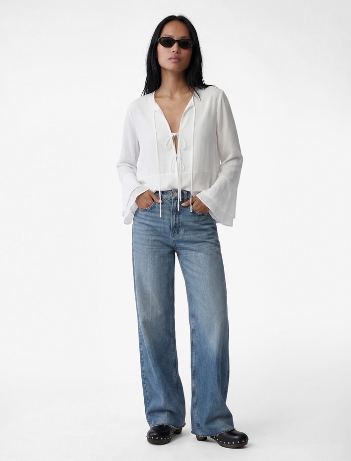  Uzun İspanyol Kollu Bağcıklı Yaka Fırfırlı Bluz