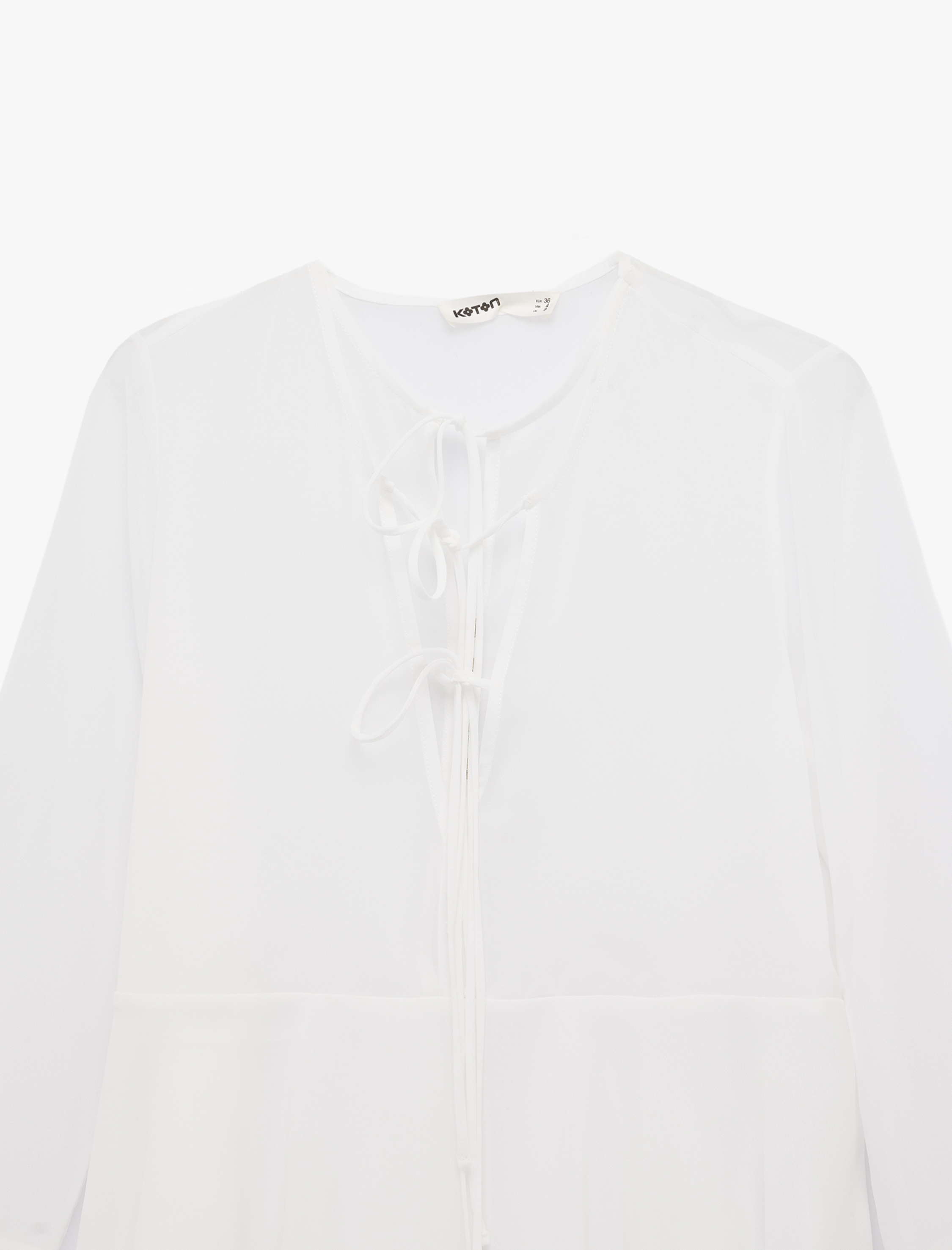   Uzun İspanyol Kollu Bağcıklı Yaka Fırfırlı Bluz