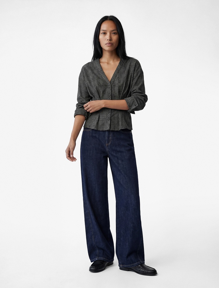  Pens Detaylı Uzun Kollu V Yaka Düğmeli Ekose Gömlek