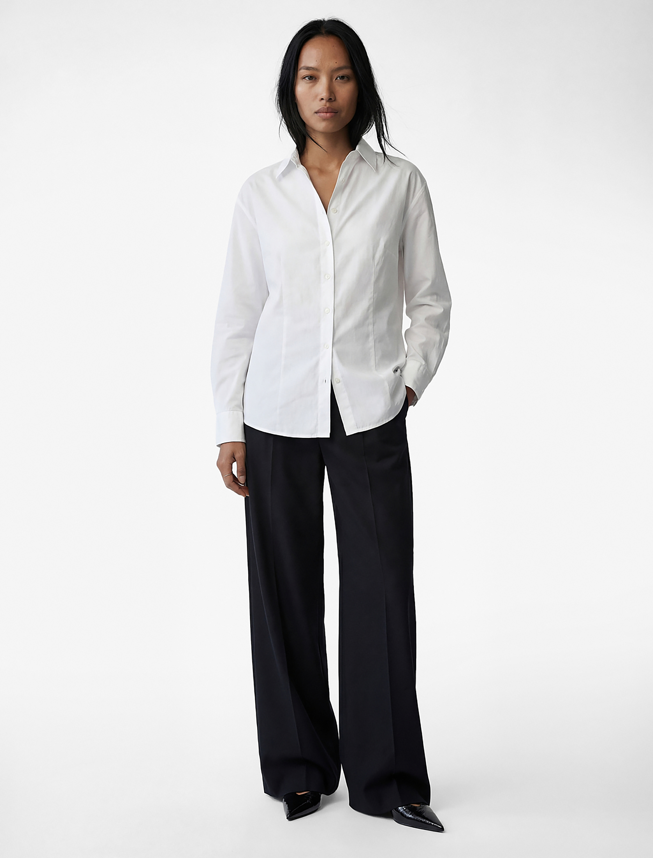   Regular Fit Uzun Kollu Düğmeli Klasik Yaka Gömlek