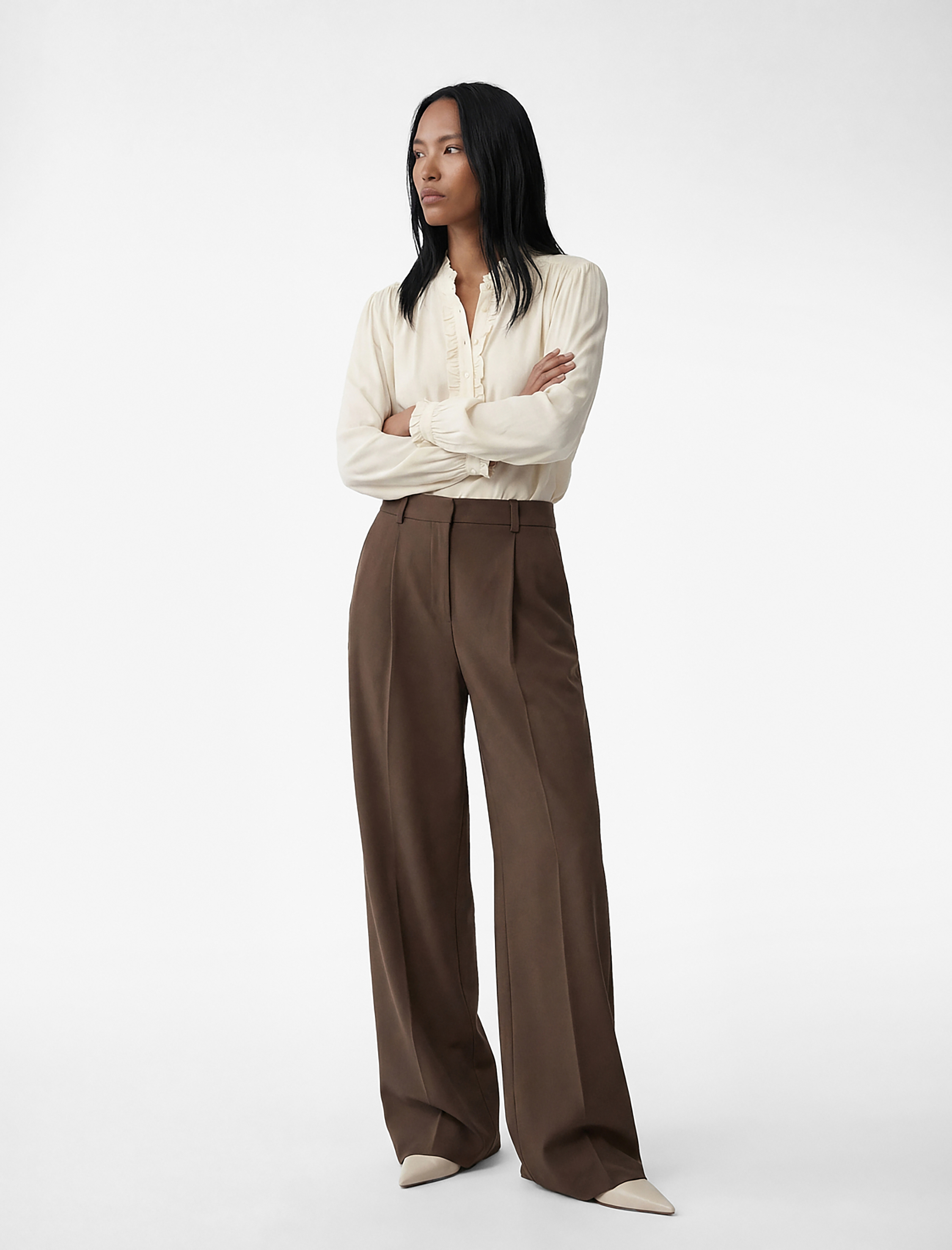   Uzun Kollu Fırfırlı Yaka Düğmeli Viskon Gömlek