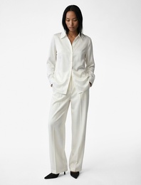 Regular Fit Uzun Kollu Klasik Yaka Düğmeli Saten Gömlek